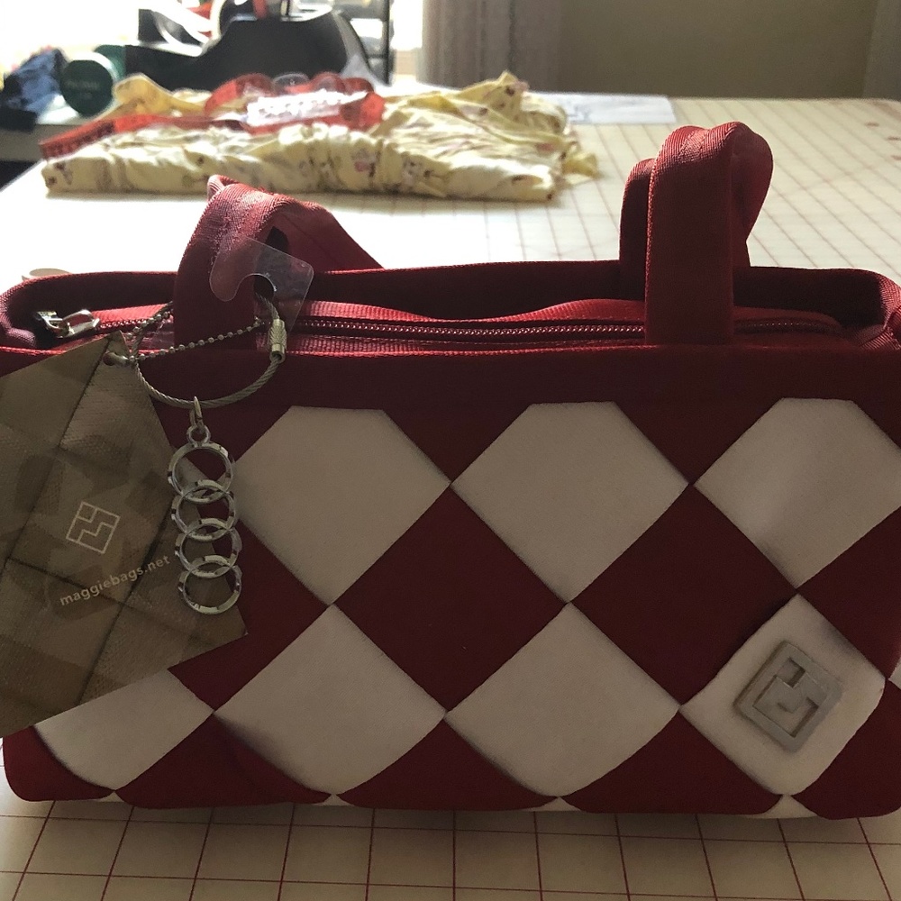 Maggie Bags Seatbelt Bag NWT